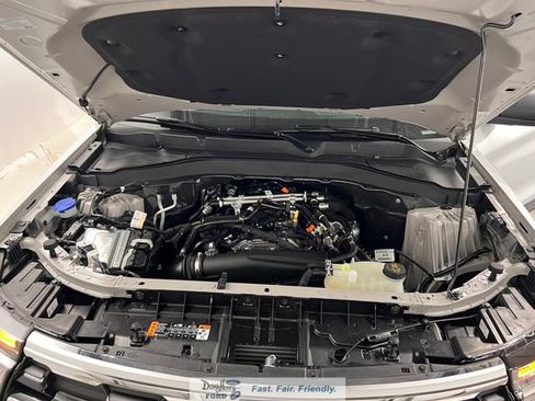 New 2026 Ford Explorer Active RWD image 27