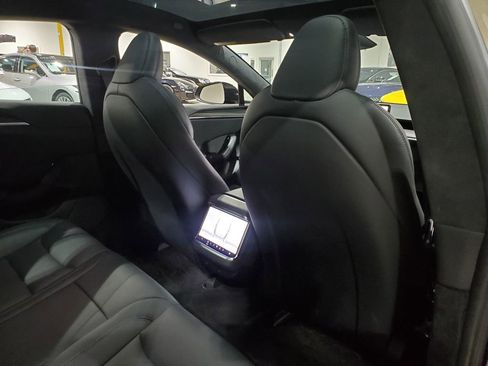 Used 2024 Tesla Model S image 21