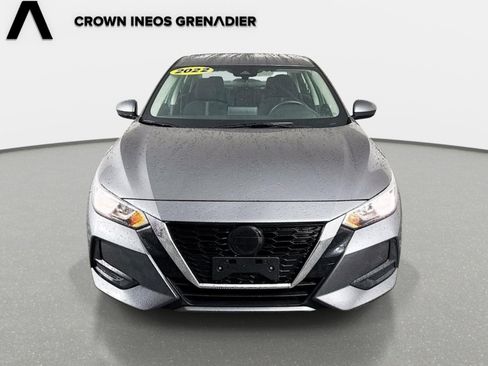 Used 2022 Nissan Sentra SV FWD image 2