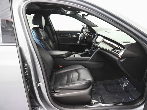 Used 2018 Cadillac CT6 Luxury image 39