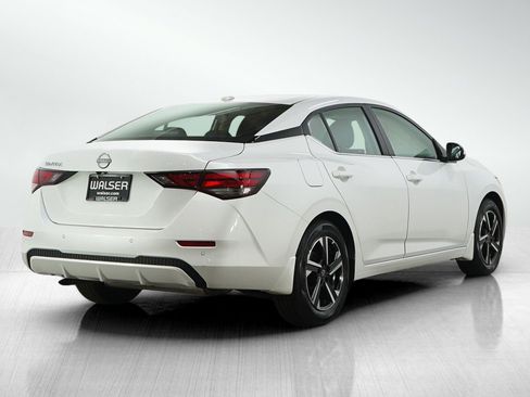 Used 2025 Nissan Sentra SV w/ All-Weather Package FWD image 5