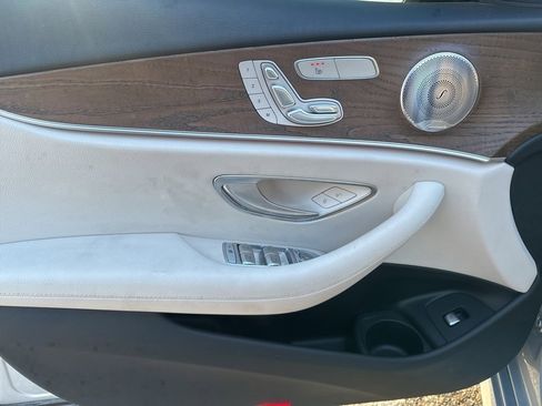 Used 2022 Mercedes-Benz E 450 4MATIC Sedan image 8