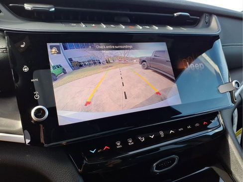 New 2026 Jeep Grand Cherokee Laredo image 18