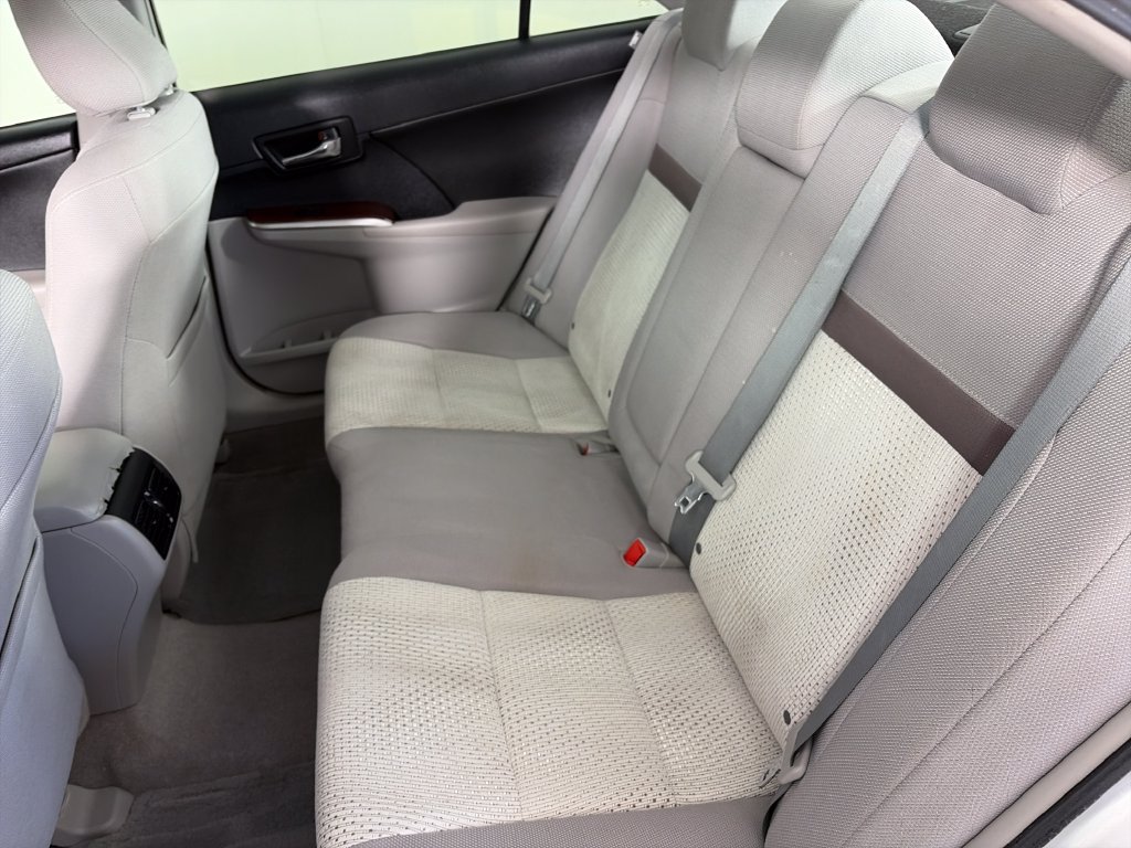 Used 2013 Toyota Camry XLE w/ Convenience Pkg FWD image 13