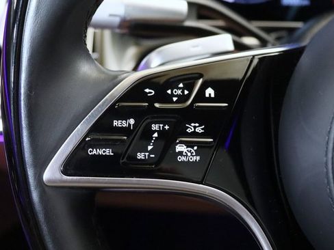 Used 2023 Mercedes-Benz S 580 4MATIC Sedan image 3
