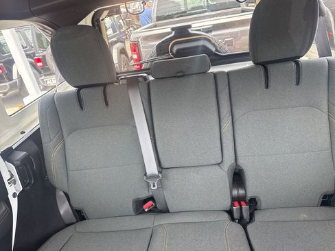 Used 2025 Jeep Wrangler Unlimited Sahara w/ Safety Group image 19