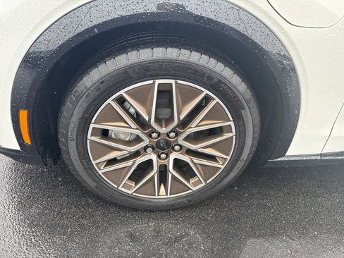 Used 2024 Ford Mustang Mach-E Premium image 17