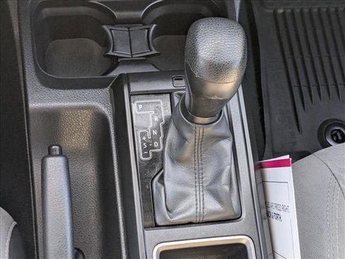 Used 2022 Toyota Tacoma SR image 16