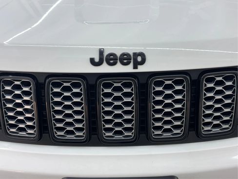 Used 2020 Jeep Grand Cherokee Altitude image 36