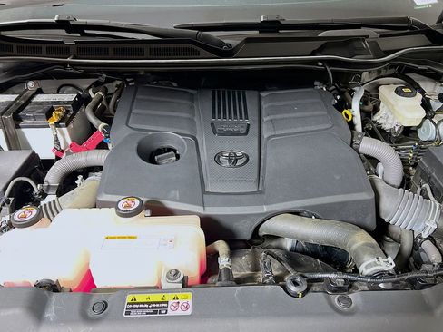 Used 2022 Toyota Tundra Limited AWD/4WD image 27