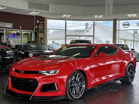 Used 2018 Chevrolet Camaro ZL1 RWD image 3