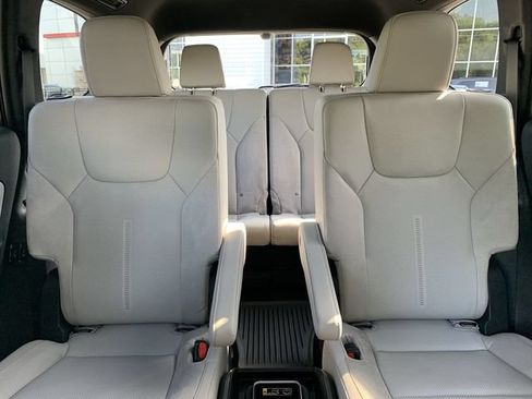 Used 2025 Lexus TX 350 AWD w/ Technology Package image 32