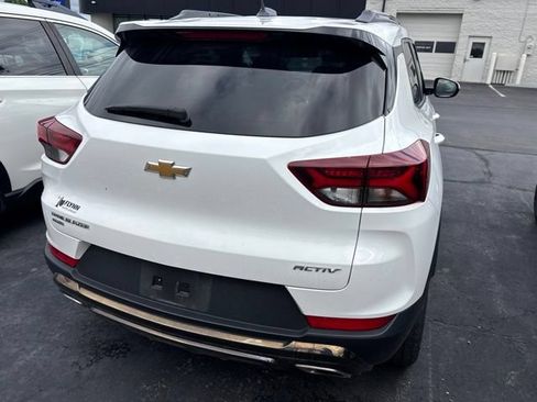 Used 2023 Chevrolet TrailBlazer ACTIV w/ Sun and Liftgate Package AWD/4WD image 5