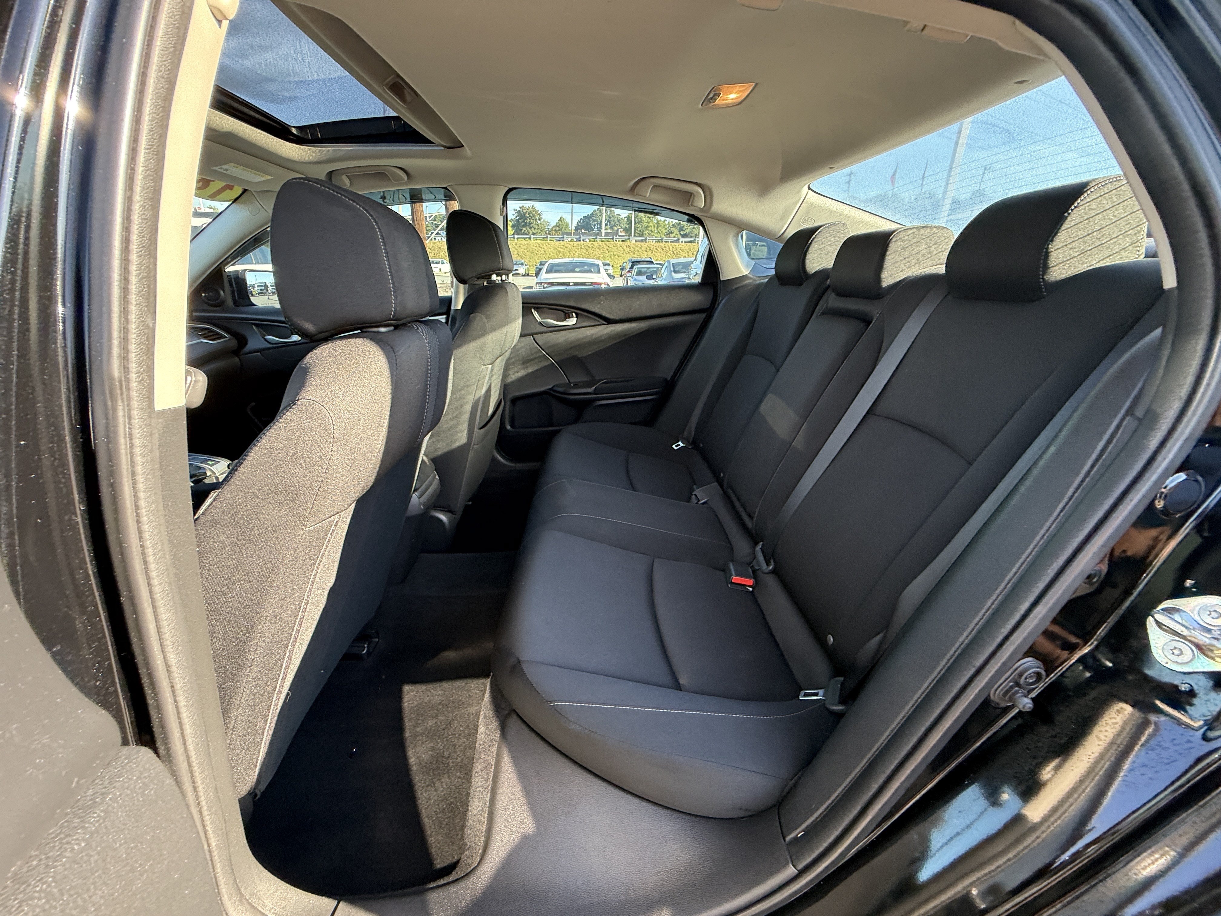 Used 2018 Honda Civic EX image 31