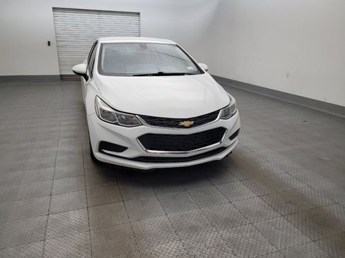 Used 2017 Chevrolet Cruze LS FWD image 14