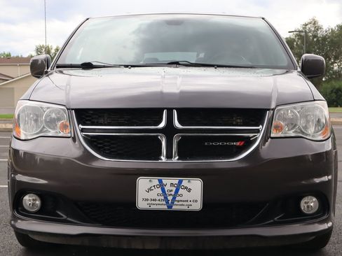 Used 2020 Dodge Grand Caravan SXT FWD image 13