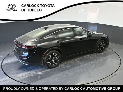 Used 2023 Toyota Crown Limited image 33