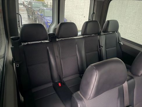 Used 2015 Mercedes-Benz Sprinter 2500 image 25
