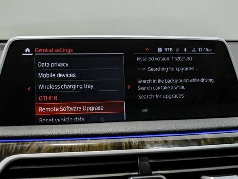 Used 2021 BMW 740i w/ M Sport Package RWD image 48