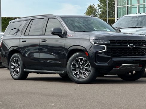 Used 2023 Chevrolet Tahoe Z71 w/ Z71 Off-Road Package AWD/4WD image 2