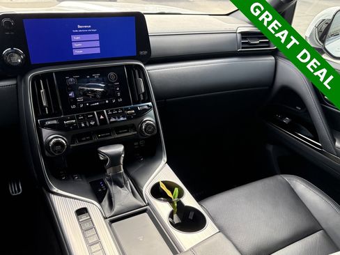 Used 2024 Lexus LX 600 F Sport image 14