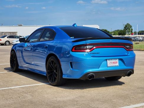 Used 2023 Dodge Charger Scat Pack w/ Plus Group RWD image 4