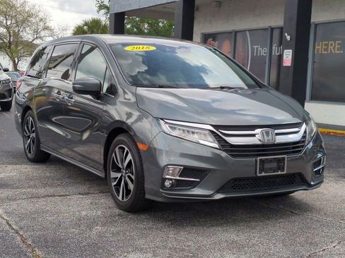 Used 2018 Honda Odyssey Elite image 3