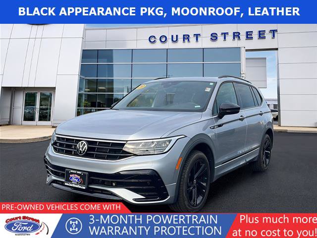 Used 2023 Volkswagen Tiguan SE R-Line FWD image 1
