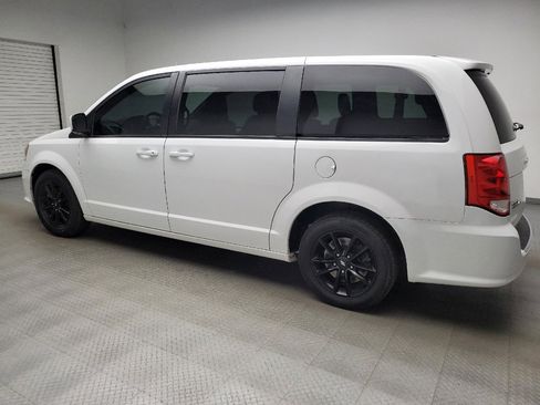 Used 2019 Dodge Grand Caravan GT FWD image 3