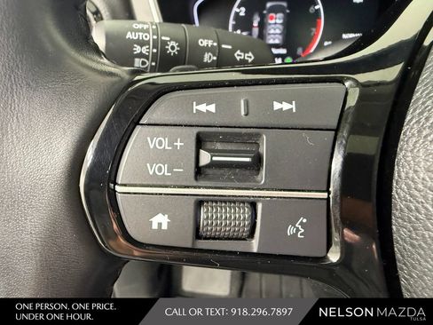 Used 2023 Honda Pilot Touring image 25