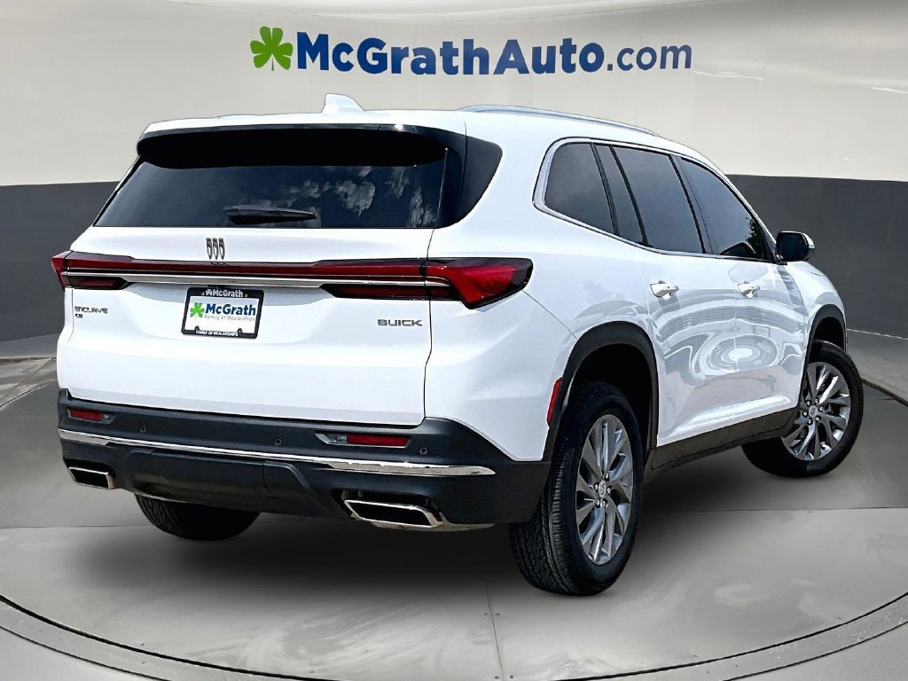 Used 2025 Buick Enclave Preferred AWD/4WD image 7