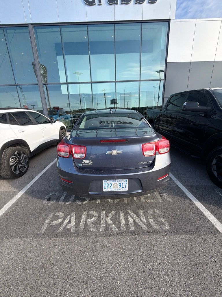 Used 2015 Chevrolet Malibu LT w/ Power Convenience Package FWD image 4