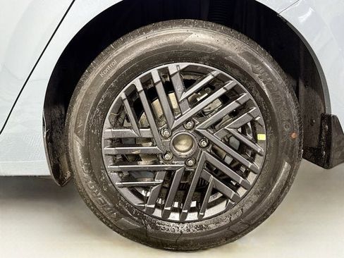 New 2026 Nissan Sentra SV image 25