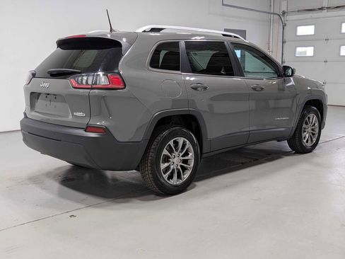 Used 2019 Jeep Cherokee Latitude Plus w/ Cold Weather Group image 8