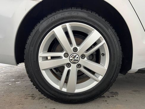 Used 2013 Volkswagen Jetta Hybrid Sedan FWD image 30