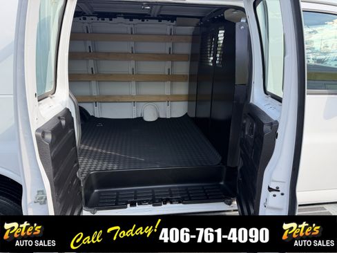 Used 2024 GMC Savana 2500 w/ Driver Convenience Package RWD image 31