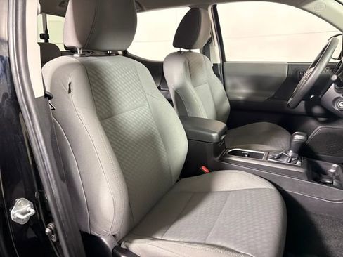 Used 2022 Toyota Tacoma SR image 25
