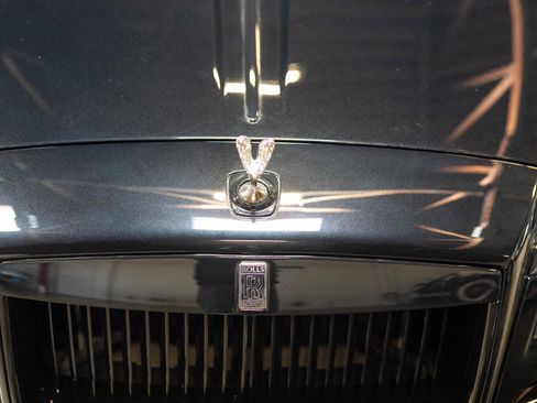 Used 2020 Rolls-Royce Dawn image 26