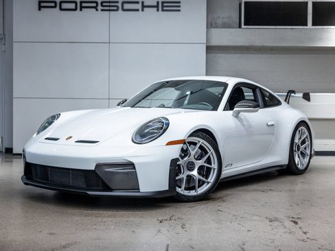 Certified 2025 Porsche 911 GT3 RWD image 1