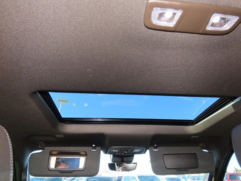 Used 2025 GMC Sierra 3500 Denali w/ Denali Reserve Package image 22