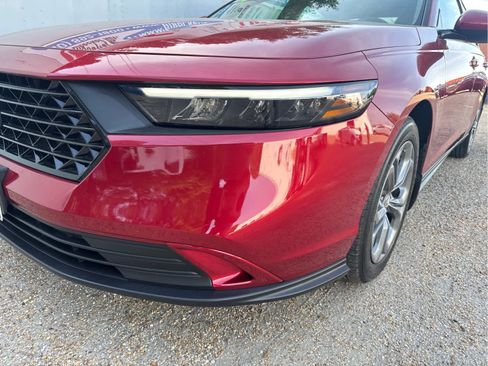 Used 2024 Honda Accord EX image 10