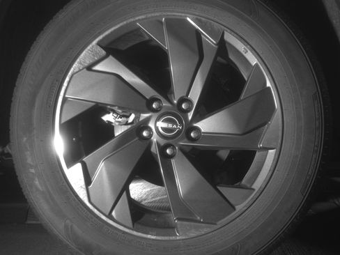 Used 2025 Nissan Rogue SV image 15