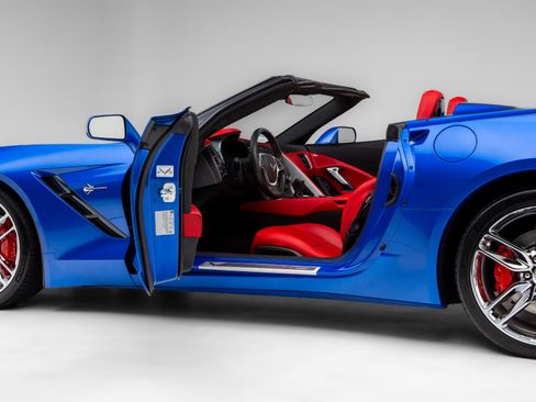 Used 2014 Chevrolet Corvette Stingray Convertible w/ 3LT Preferred Equipment Group image 22