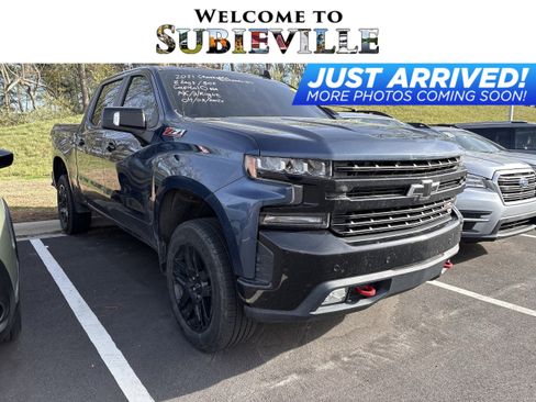 Used 2021 Chevrolet Silverado 1500 LT Trail Boss w/ Convenience Package II image 1