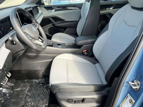 New 2026 Volkswagen Tiguan SE R-Line AWD/4WD image 14