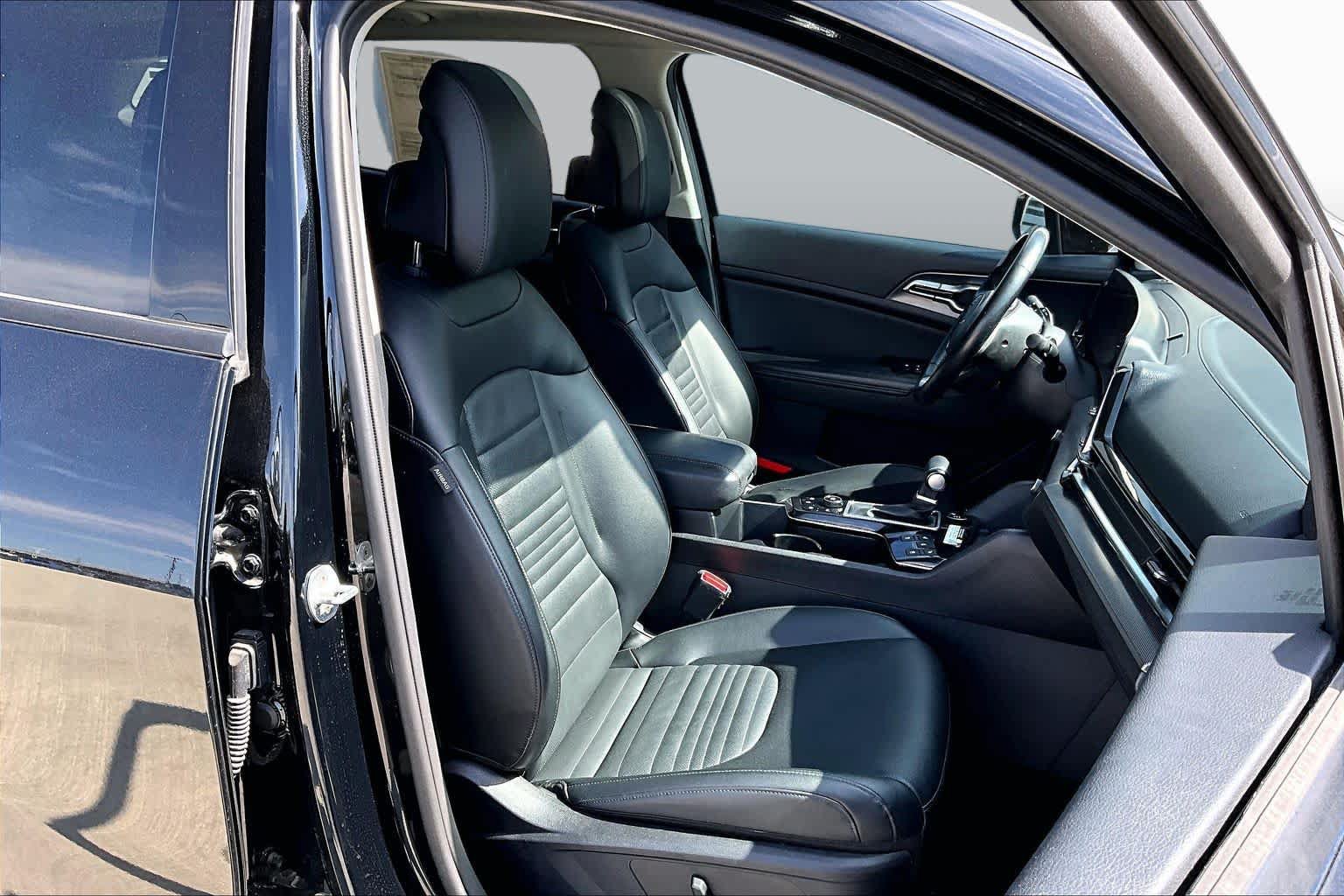 Certified 2023 Kia Sportage SX FWD image 9