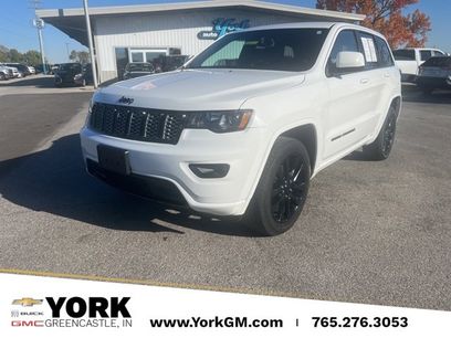 Used 2017 Jeep Grand Cherokee Altitude