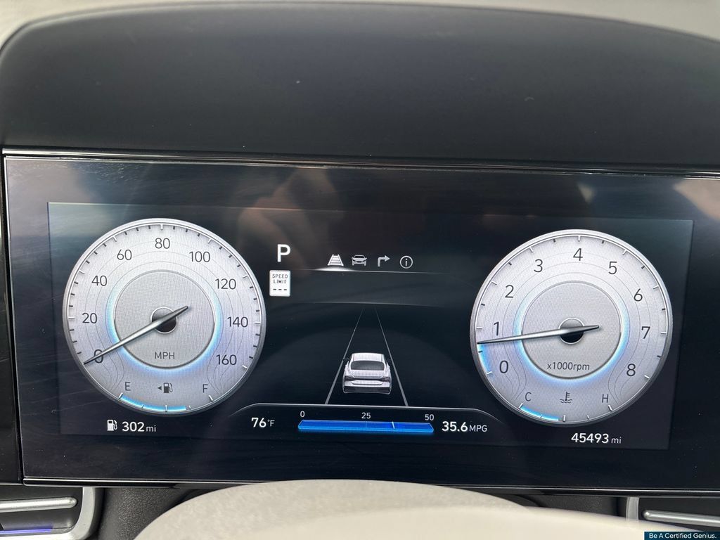 Used 2024 Hyundai Elantra SEL FWD image 21