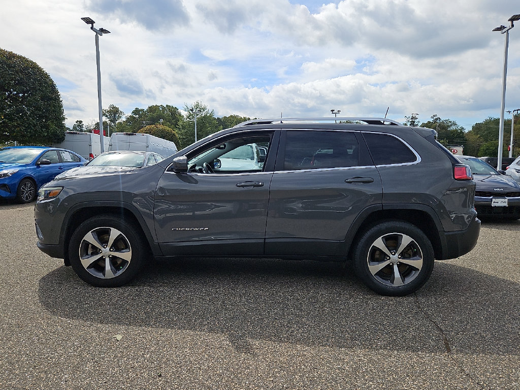 Used 2021 Jeep Cherokee Limited AWD/4WD image 4