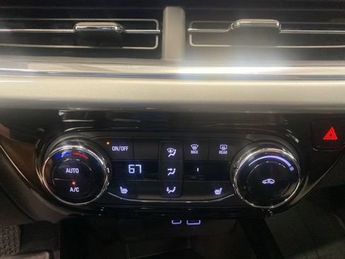 New 2026 Chevrolet Trax LT w/ LT Convenience Package FWD image 21